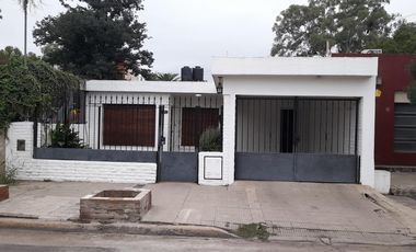 Casa en  ALQUILER, Villa Allende CENTRO