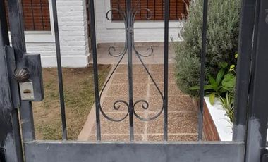 Casa en  ALQUILER, Villa Allende CENTRO