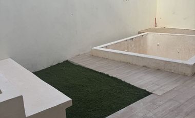 Casa en renta con alberca en privada