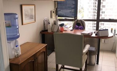 Oficina en Venta en Vicuña Mackenna