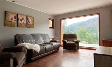 Amplia casa en Altos de Mitrinhue