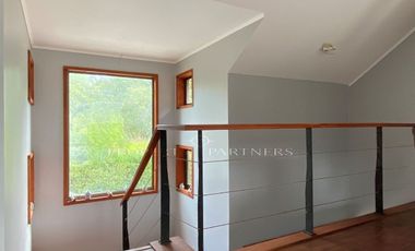 Amplia casa en Altos de Mitrinhue