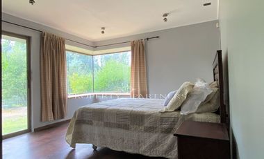 Amplia casa en Altos de Mitrinhue