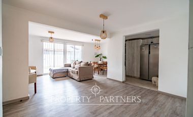 Casa remodelada en excelente ubicación, a pasos de Balmaceda