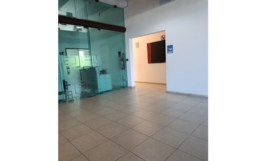 Plaza comercial en venta en av. Nichupte cancún