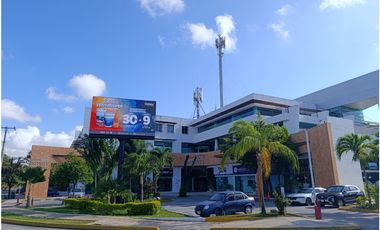 Plaza comercial en venta en av. Nichupte cancún