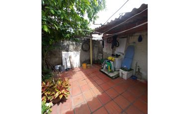 Comoda Casa + Apartamento en VENTA Barrio La VICTORIA