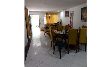 Comoda Casa + Apartamento en VENTA Barrio La VICTORIA