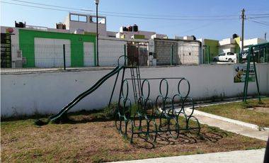 CASA EN VENTA DE UN NIVEL FRACC. VALLE DEL ALAMO