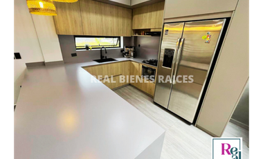 Se Vende Espectacular Casa Esquinera En Unidad Cerrada