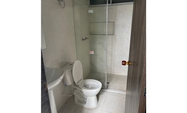 SE ARRIENDA APARTAMENTO EDIFCIO STA CECILIA