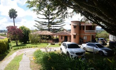 FINCA EN VENTA VEREDA LOS GARZONAS - CARMEN DE VIBORAL