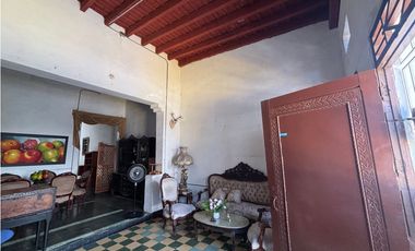 Casa en Venta Amplia de Oportunidad - Inversion - Centro Historico