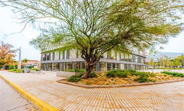 Casa en Arriendo en Las Tranqueras / Vitacura - Excelente Propiedad