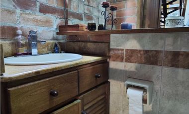 VENTA CASA TRADICIONAL SAN LUCAS POBLADO MEDELLIN MLS#253249