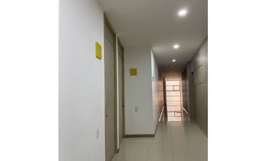 VENTA OFICINA EN LA AVENIDA DEL POBLADO MEDELLIN MLS#246878