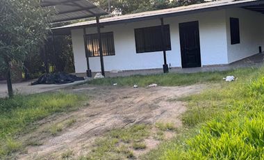 VENTA de CASA LOTE en GARZON