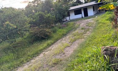 VENTA de CASA LOTE en GARZON