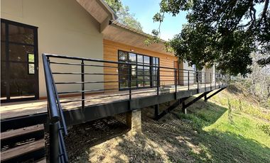 ESTRENA CHALET CON ESPECTACULAR DECK CON JACUZZI EN SOPETRAN