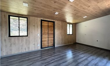 ESTRENA CHALET CON ESPECTACULAR DECK CON JACUZZI EN SOPETRAN