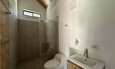 ESTRENA CHALET CON ESPECTACULAR DECK CON JACUZZI EN SOPETRAN