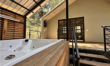 ESTRENA CHALET CON ESPECTACULAR DECK CON JACUZZI EN SOPETRAN