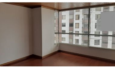Iluminado apartamento para arriendo en Multicentro