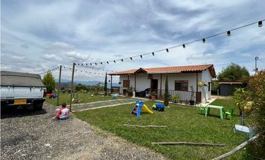 ESPECTACULAR FINCA CERCA AL AREA URBANA DE SAN VICENTE