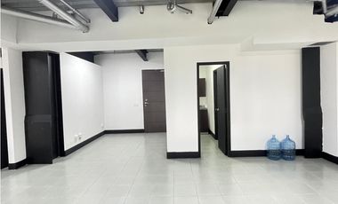 Oficina en Arriendo Poblado