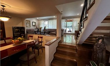 Se vende casa en el poblado sector Sanlucas