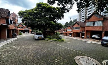 Se vende casa en el poblado sector Sanlucas