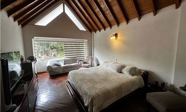 Se vende casa en el poblado sector Sanlucas