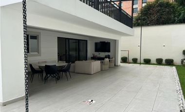 Se vende casa en el poblado sector san Lucas