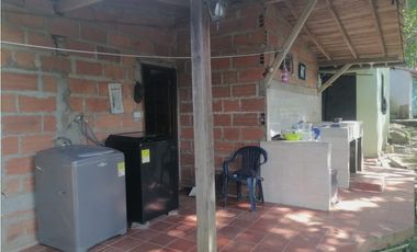 Finca en Venta, Cisneros, vía a la costa, 2 casas, estanques con peces