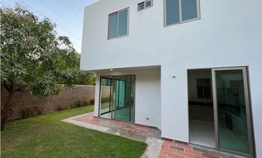 Se arrienda casa en Rivera Campestre, Santa Marta