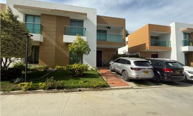 Se arrienda casa en Rivera Campestre, Santa Marta