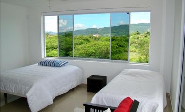 ARRIENDO ESPECTACULAR CASA CAMPESTRE EN ANAPOIMA CUNDINAMARCA