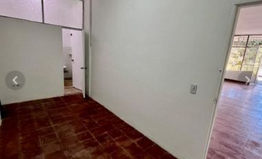 SE VENDE BODEGA O LOCAL COMERCIAL -ROBLEDO