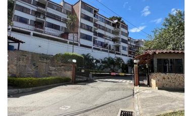 SE VENDE BODEGA O LOCAL COMERCIAL -ROBLEDO