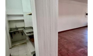 SE VENDE BODEGA O LOCAL COMERCIAL -ROBLEDO