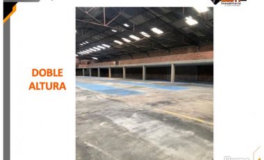 VENTA BODEGA 1.497 M2 RENTANDO EN PUENTE ARANDA