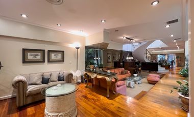Venta casa de 7 ambientes - Caballito