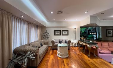 Venta casa de 7 ambientes - Caballito