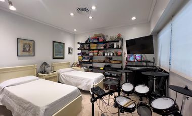 Venta casa de 7 ambientes - Caballito
