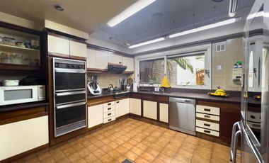 Venta casa de 7 ambientes - Caballito