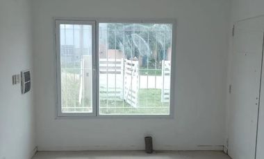 Departamento en venta - 2 Dormitorios 2 Baños - Quequén