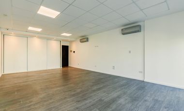 Oficina venta barrio centro cochera luminoso moderno