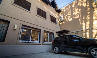 Exclusiva Casa con jardin en Venta - Nuñez
