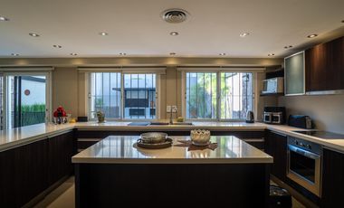 Exclusiva Casa con jardin en Venta - Nuñez