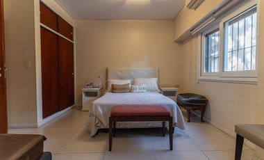 Exclusiva Casa con jardin en Venta - Nuñez